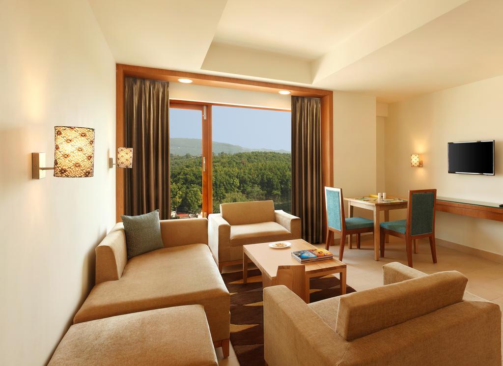 Lemon Tree Hotel, Дехрадун Екстериор снимка