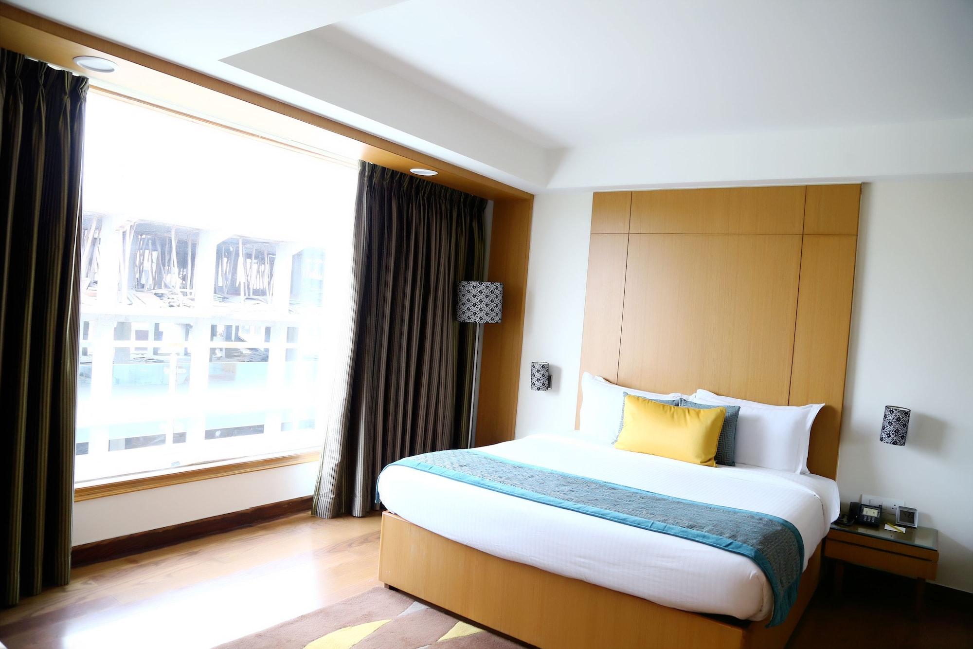 Lemon Tree Hotel, Дехрадун Екстериор снимка